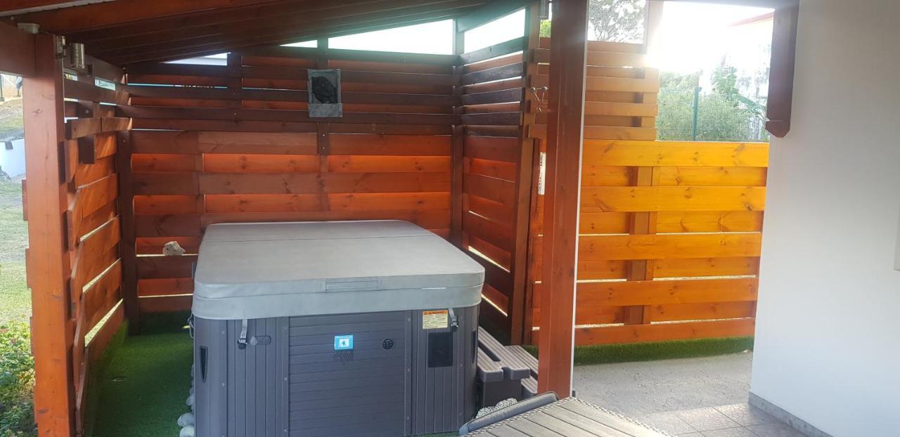 L'Alizee & Spa Jacuzzi Privatif Haut De Gamme Sainte-Rose Exterior photo