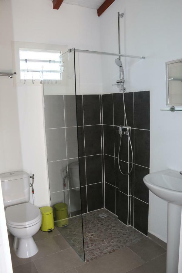 L'Alizee & Spa Jacuzzi Privatif Haut De Gamme Sainte-Rose Exterior photo