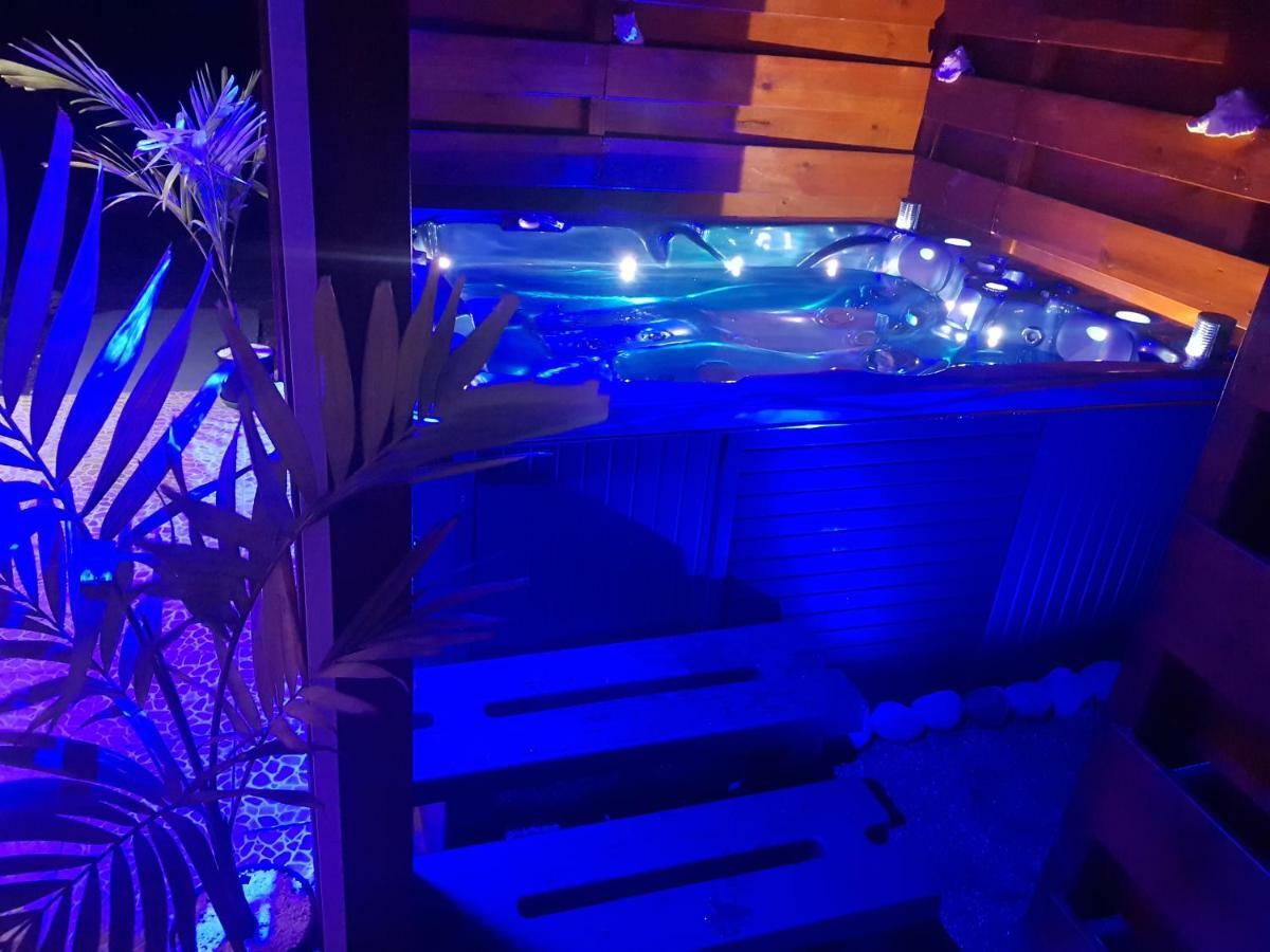L'Alizee & Spa Jacuzzi Privatif Haut De Gamme Sainte-Rose Exterior photo